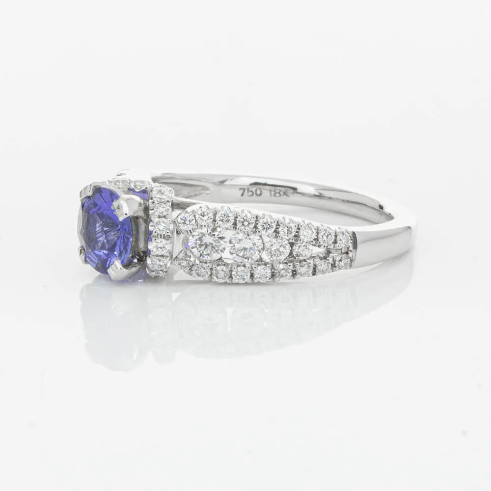 18ct White Gold 1.00ct Sapphire & Diamond Ring